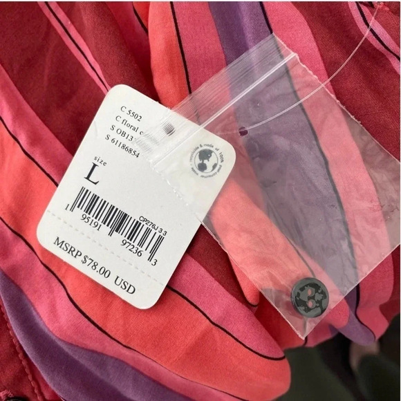 NWT Free People Mackenzie Wrap Button-Up Sleeveless Top
Floral Combo OB1314283 - Picture 7 of 12